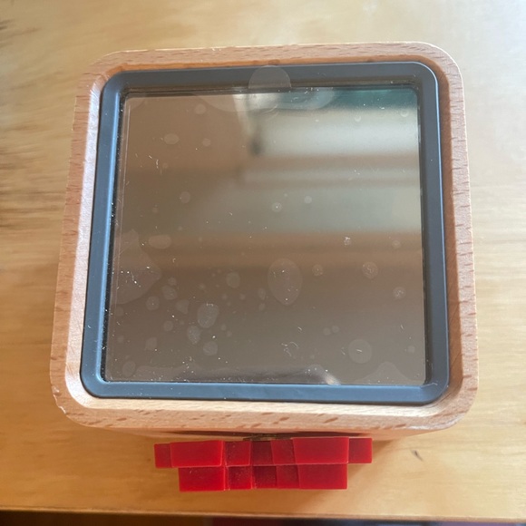 Hi I am selling this love box for cheaper than I bought it! <3 - Picture 2 of 8